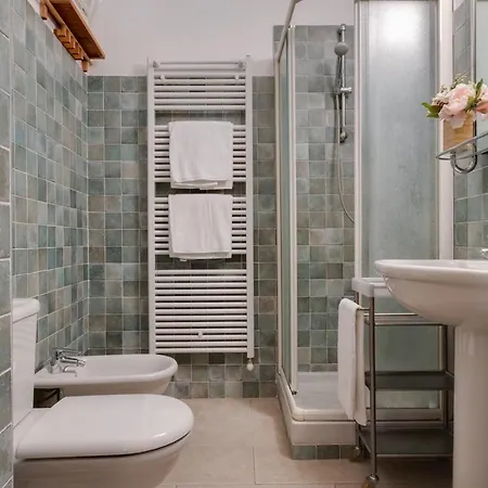 Via Santo Stefano Secret Garden Apartment Bologna